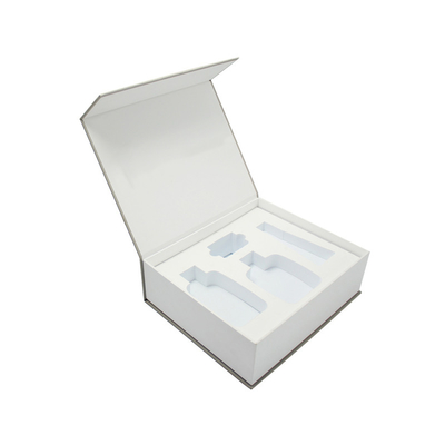 白いC1S C2Sは包装箱の泡の挿入物の堅い磁気ギフト用の箱に香りをつける